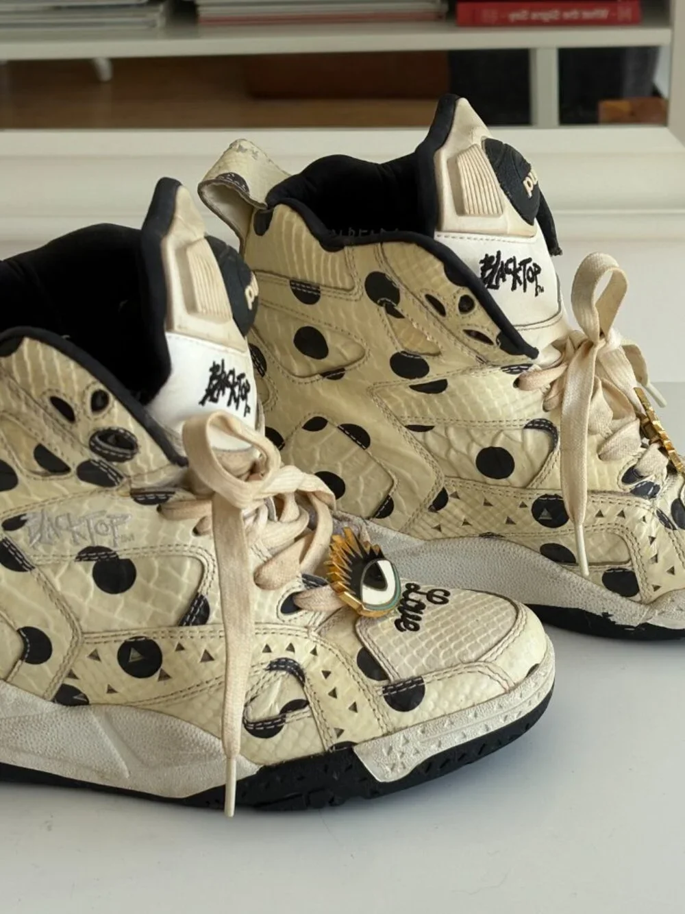 Retro Reebok Pump High Tops - Picture 2 of 10